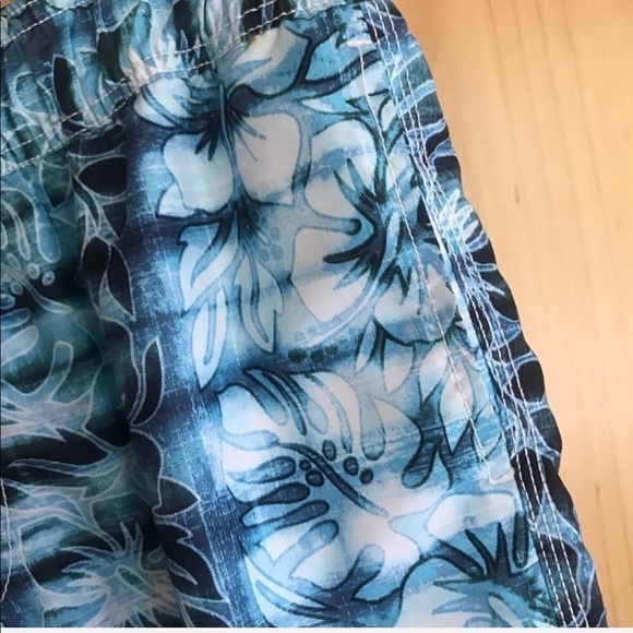 Old Navy Mesh Lined Swim Trunks Men’s Size M - Picture 2 of 4